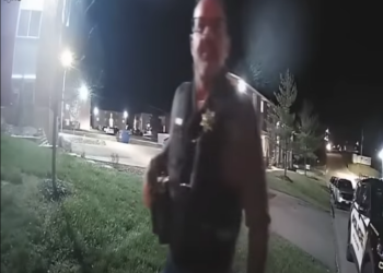 H0001002_Call Still Haunts Every Cop Who Heard_part2