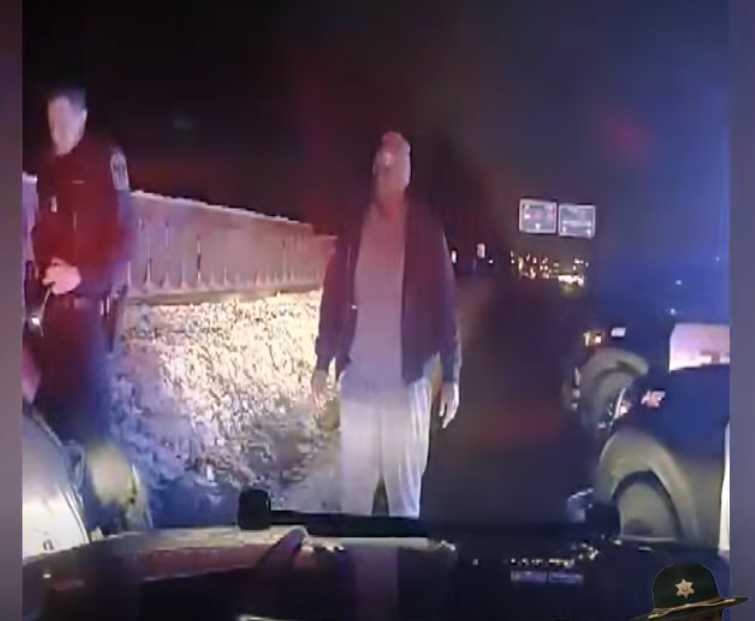 H0001021 Trooper Fights His Gun Please give man part2