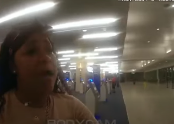 H0001018 Entitled Year Old Freaks Out on Airport Staff part2