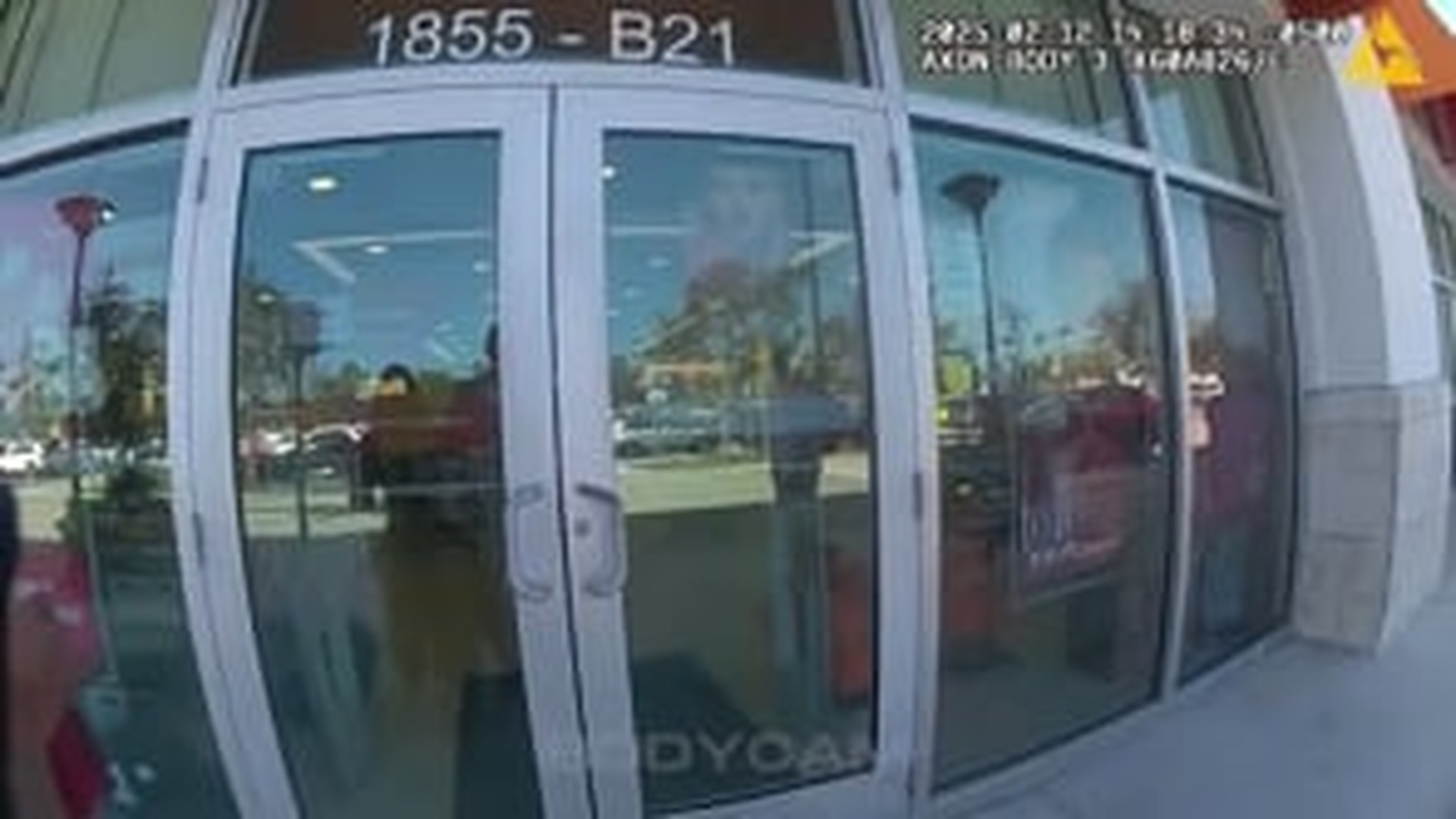H0001032_Ulta Beauty Shoplifter Caught Red Handed Stealing_part2