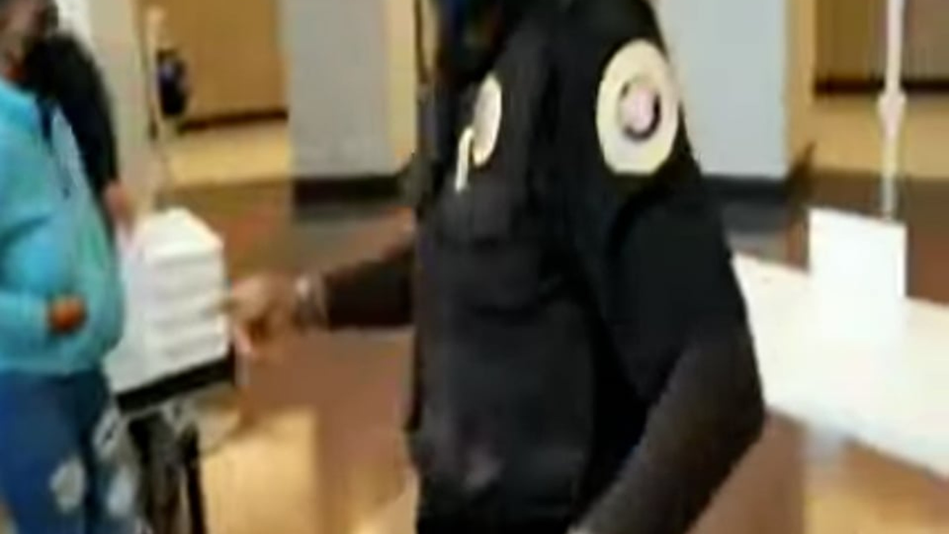 H0001026_Cops can t handle man knowing his rights get owned first amendment audit fail_part2