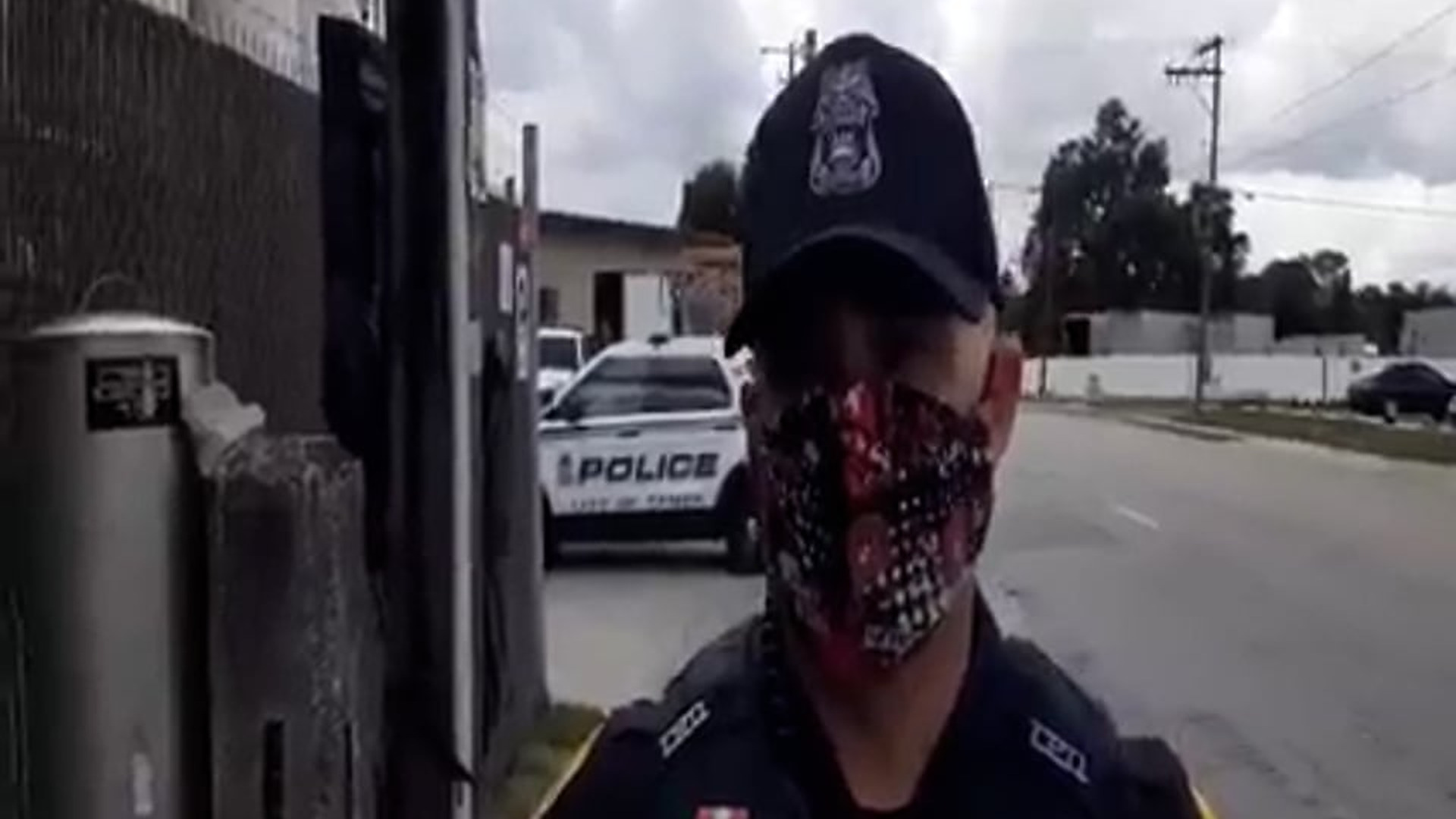 H0001018_First Amendment Audit Fail Cops Come Employees Exaggerate Homeland Security Situation_part2