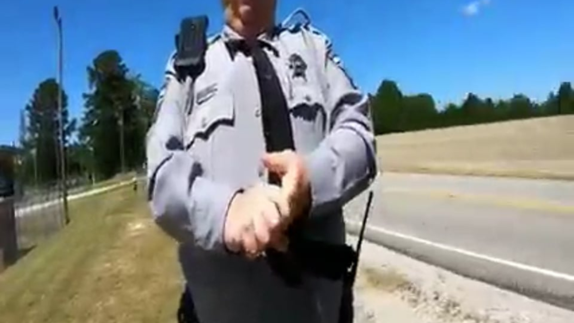 H0001002_Cop demands id gets owned instead first amendment audit fail_part2